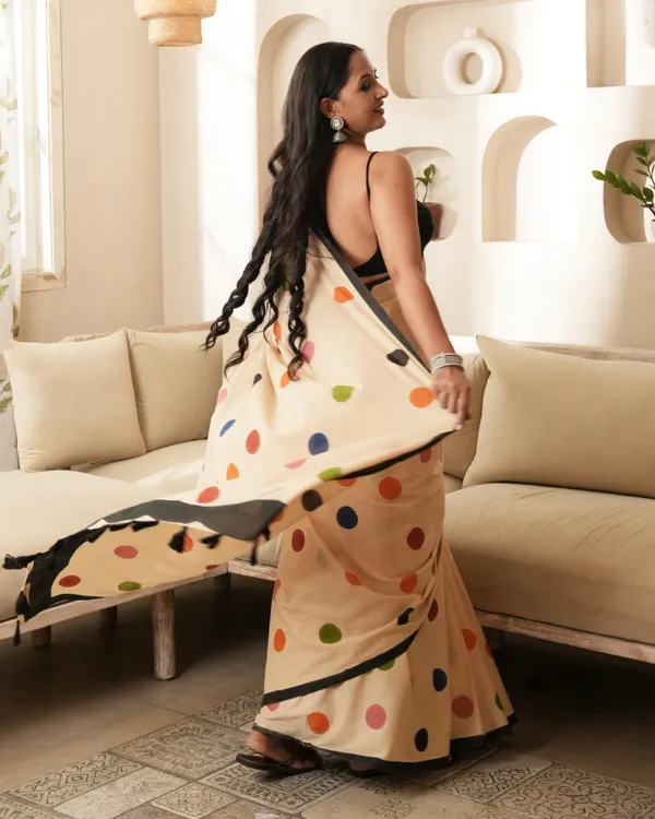 Multicolour_Cotton_Color_Polka_Dot_Mul_Saree_With_Tassels_For_Women
